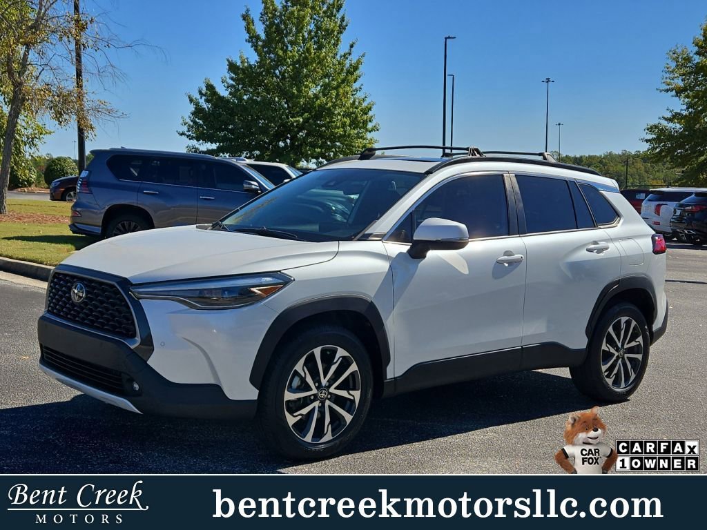 Used 2022 Toyota Corolla Cross XLE w/ Convenience Package image 1