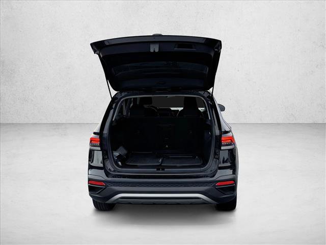 Used 2025 Volkswagen Taos S AWD/4WD image 7
