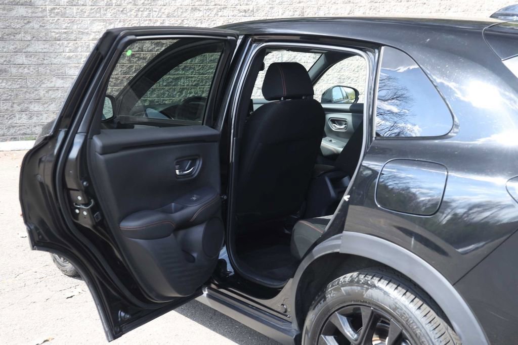 Used 2025 Honda HR-V Sport image 20