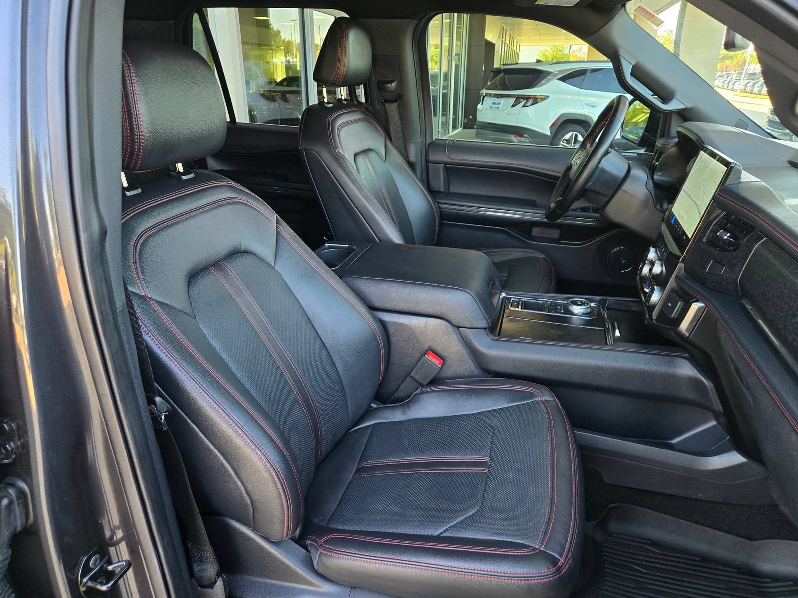 Used 2023 Ford Expedition Limited RWD image 24