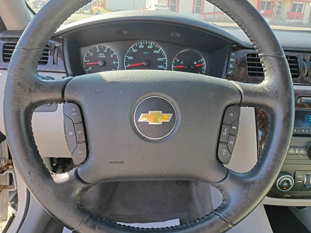 Used 2012 Chevrolet Impala LT image 13