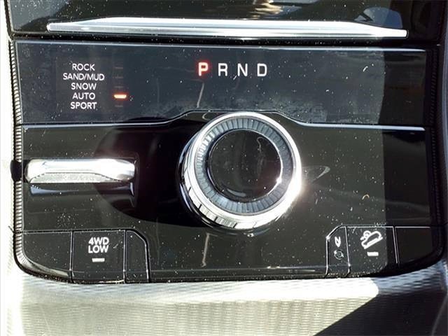 New 2024 Jeep Grand Cherokee Limited 4xe w/ Luxury Tech Group II image 19