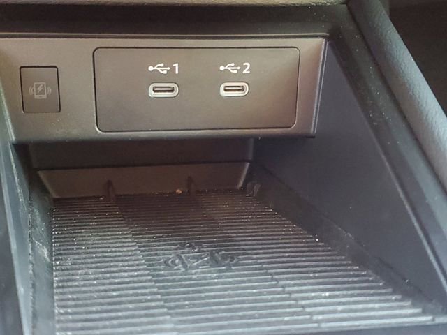 Certified 2025 Nissan Kicks SR image 28