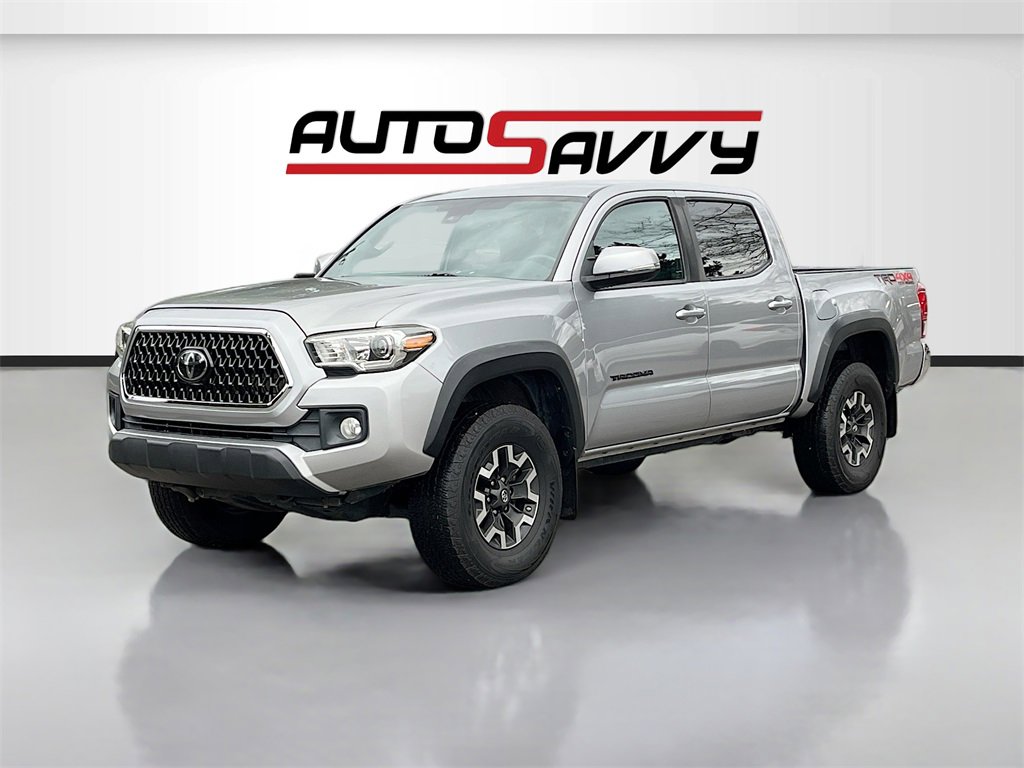 Used 2019 Toyota Tacoma w/ TRD Off-Road Package image 3