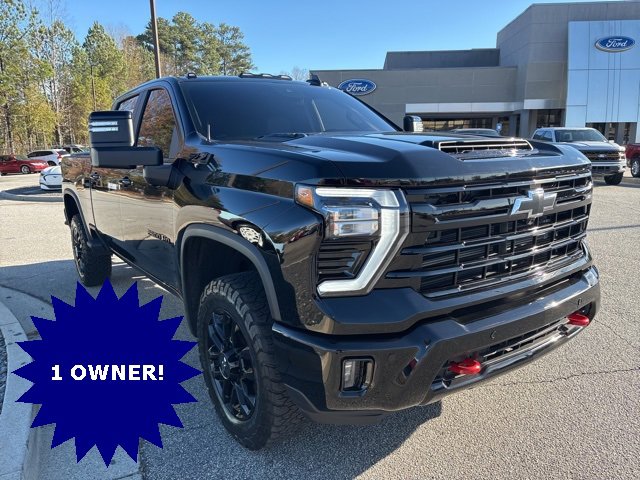 Used 2025 Chevrolet Silverado 2500 LT w/ Trail Boss Package image 2