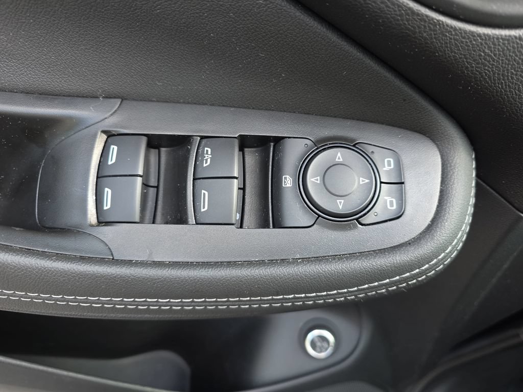 Used 2024 Buick Encore GX Preferred FWD image 31