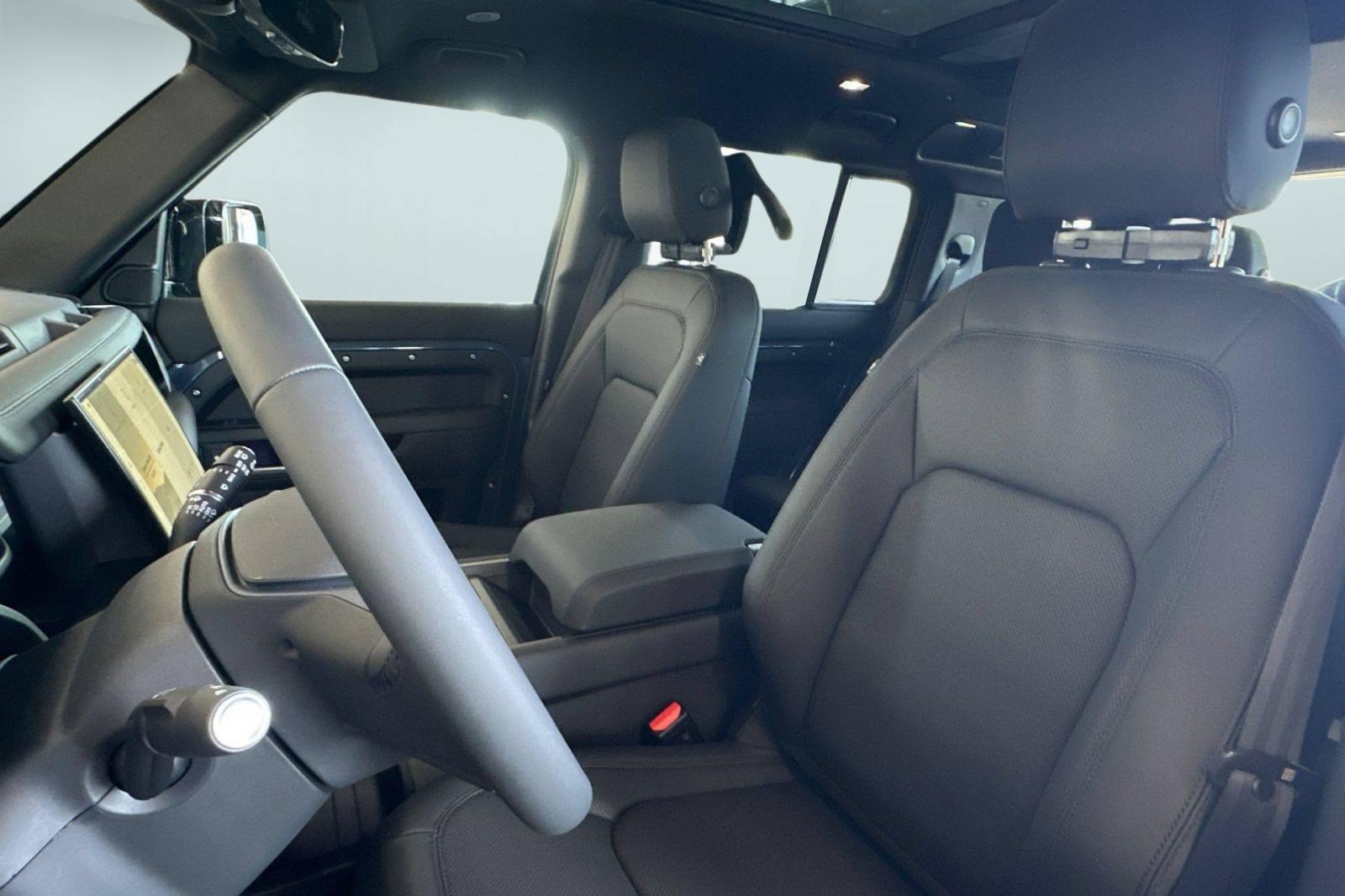 New 2026 Land Rover Defender 110 S AWD/4WD image 27