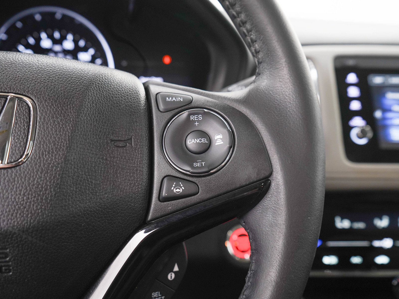 Used 2019 Honda HR-V Touring image 26