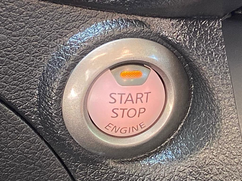 Used 2017 Nissan Sentra SV image 14