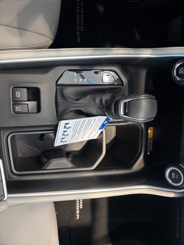 New 2026 Toyota Grand Highlander Limited image 25