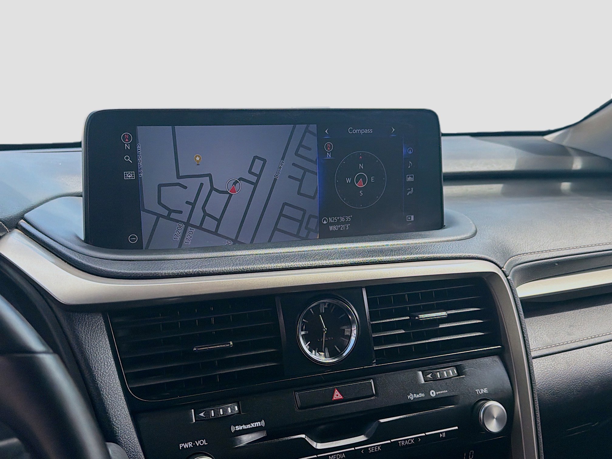 Used 2022 Lexus RX 350L Premium w/ Premium Package image 12