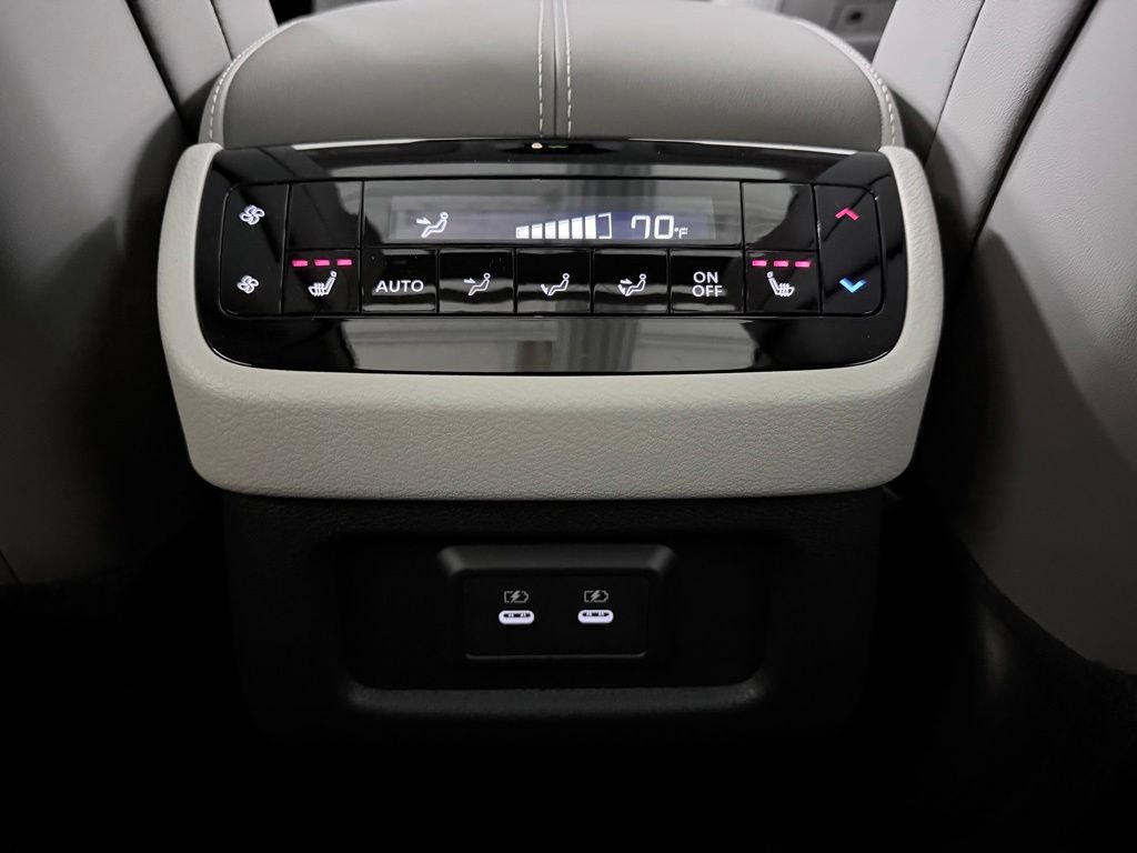 New 2027 INFINITI QX60 Luxe FWD image 29