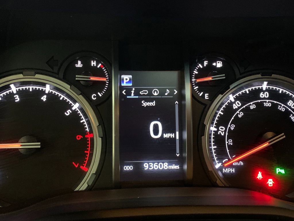 Used 2020 Toyota 4Runner Nightshade image 32