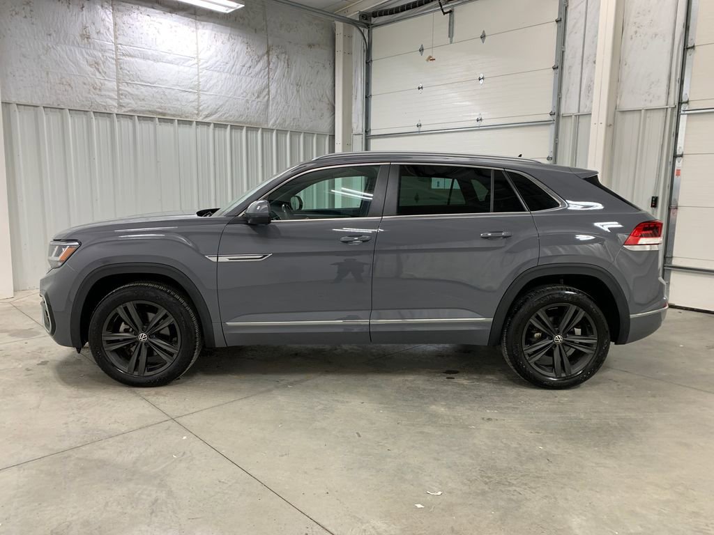 Used 2022 Volkswagen Atlas Cross Sport SEL R-Line image 21
