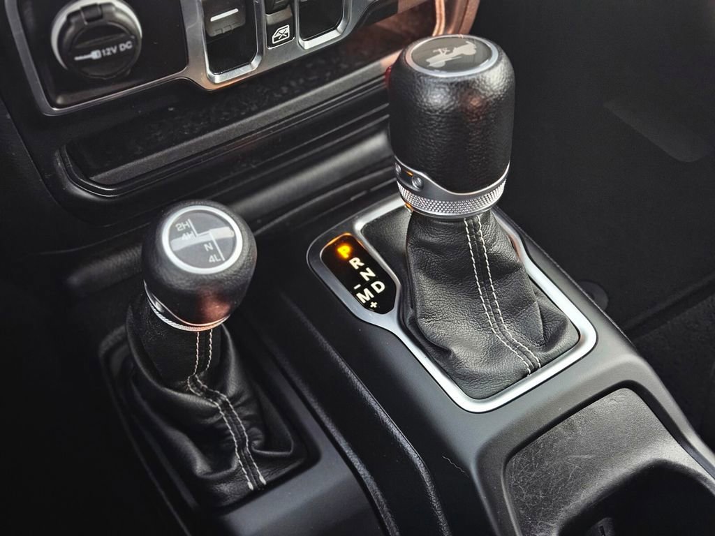 Used 2021 Jeep Wrangler Unlimited Sahara image 21