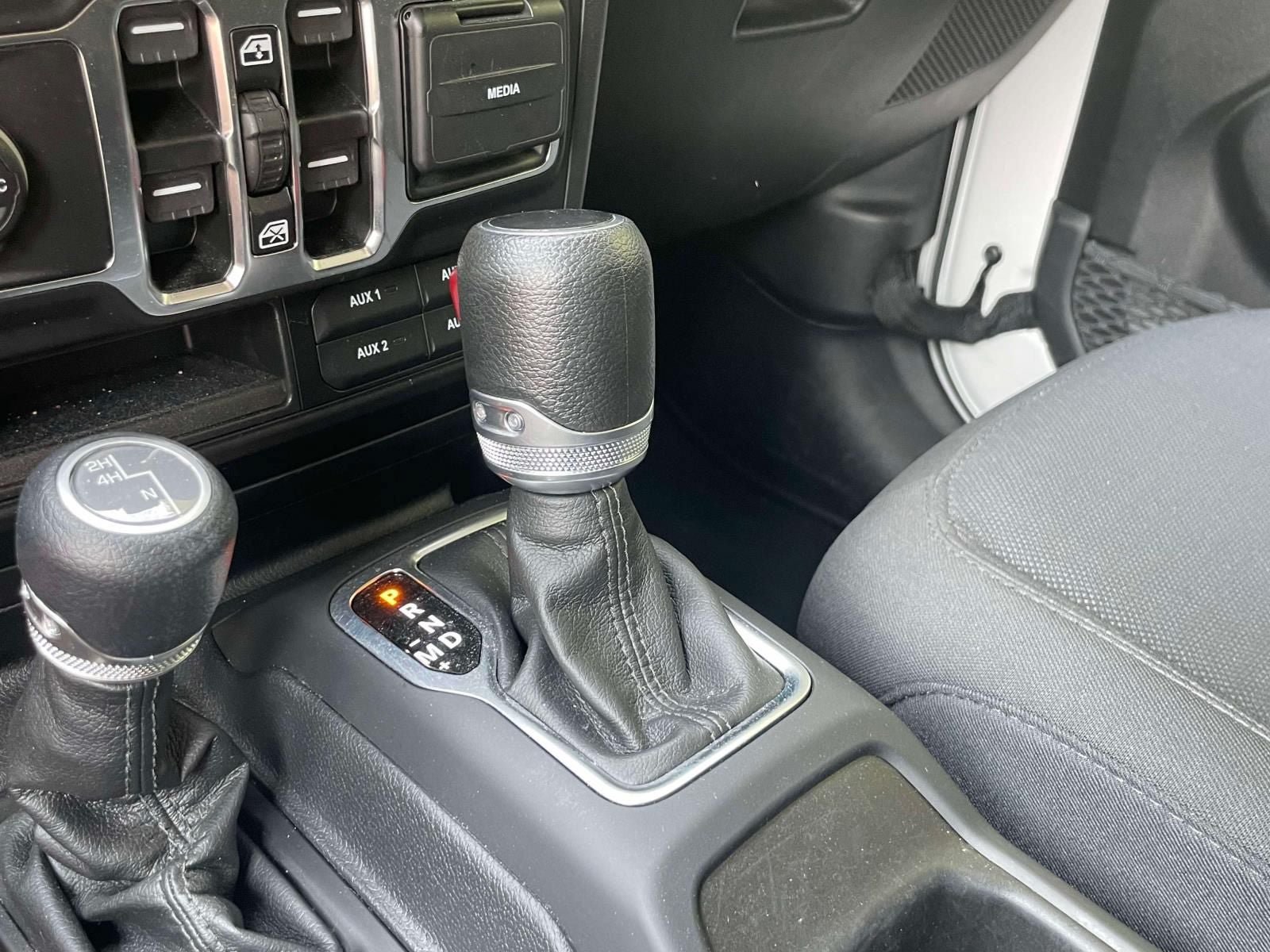Used 2023 Jeep Wrangler Unlimited Sport AWD/4WD image 28