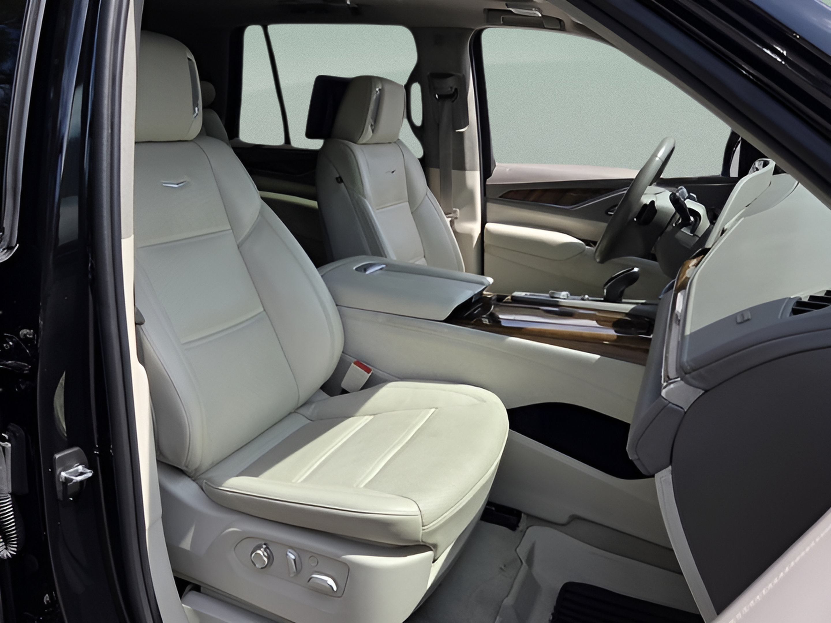 Used 2024 Cadillac Escalade Sport Platinum w/ LPO, ONYX Package RWD image 12
