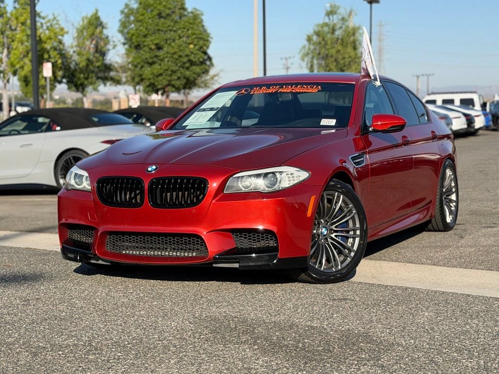 Used 2013 BMW M5 RWD image 2