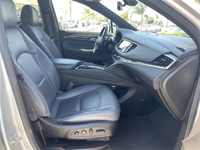 Used 2022 Buick Enclave Premium image 27