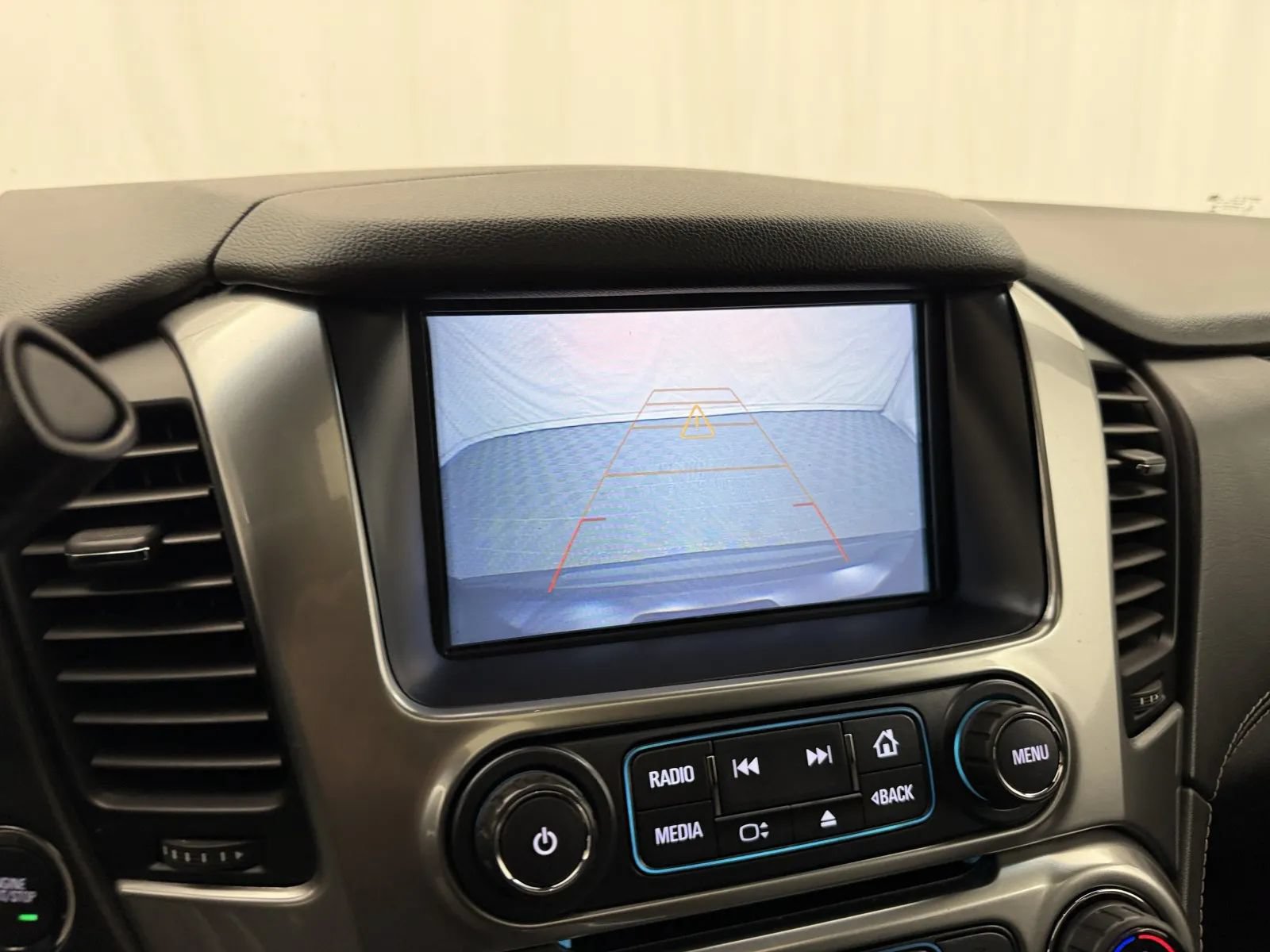 Used 2018 Chevrolet Tahoe Premier AWD/4WD image 20