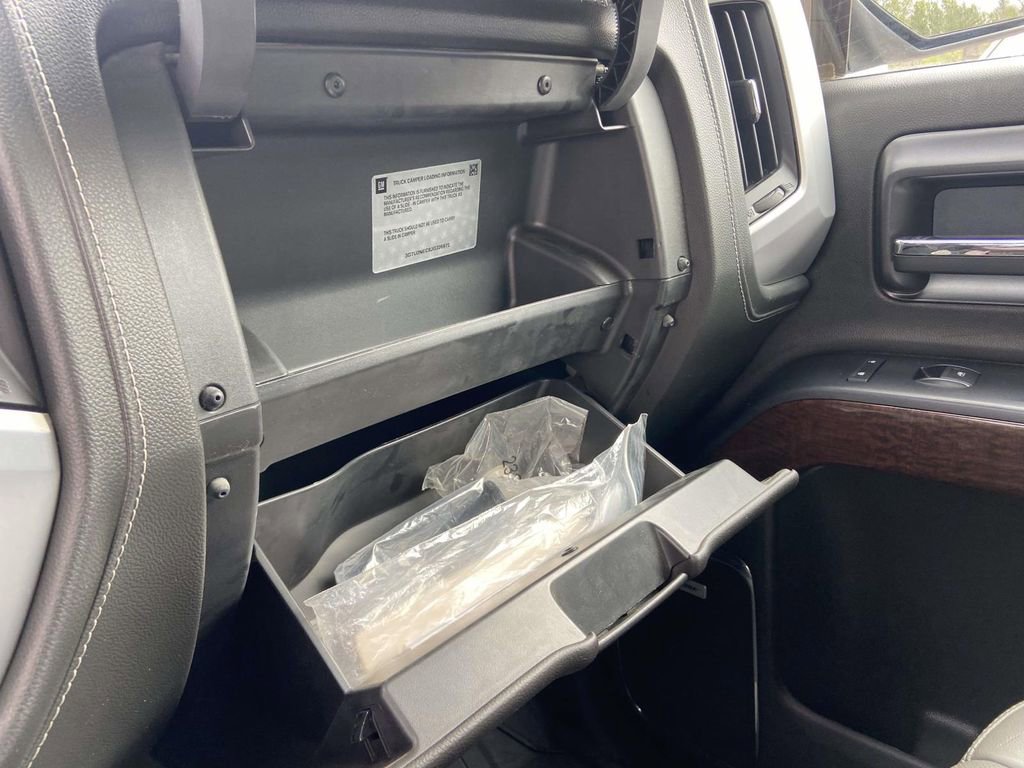 Used 2018 GMC Sierra 1500 SLT AWD/4WD image 33