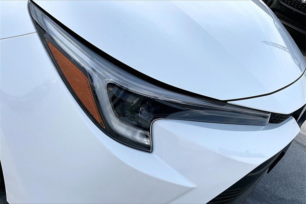 Used 2025 Toyota Corolla LE w/ LE Premium Package image 30