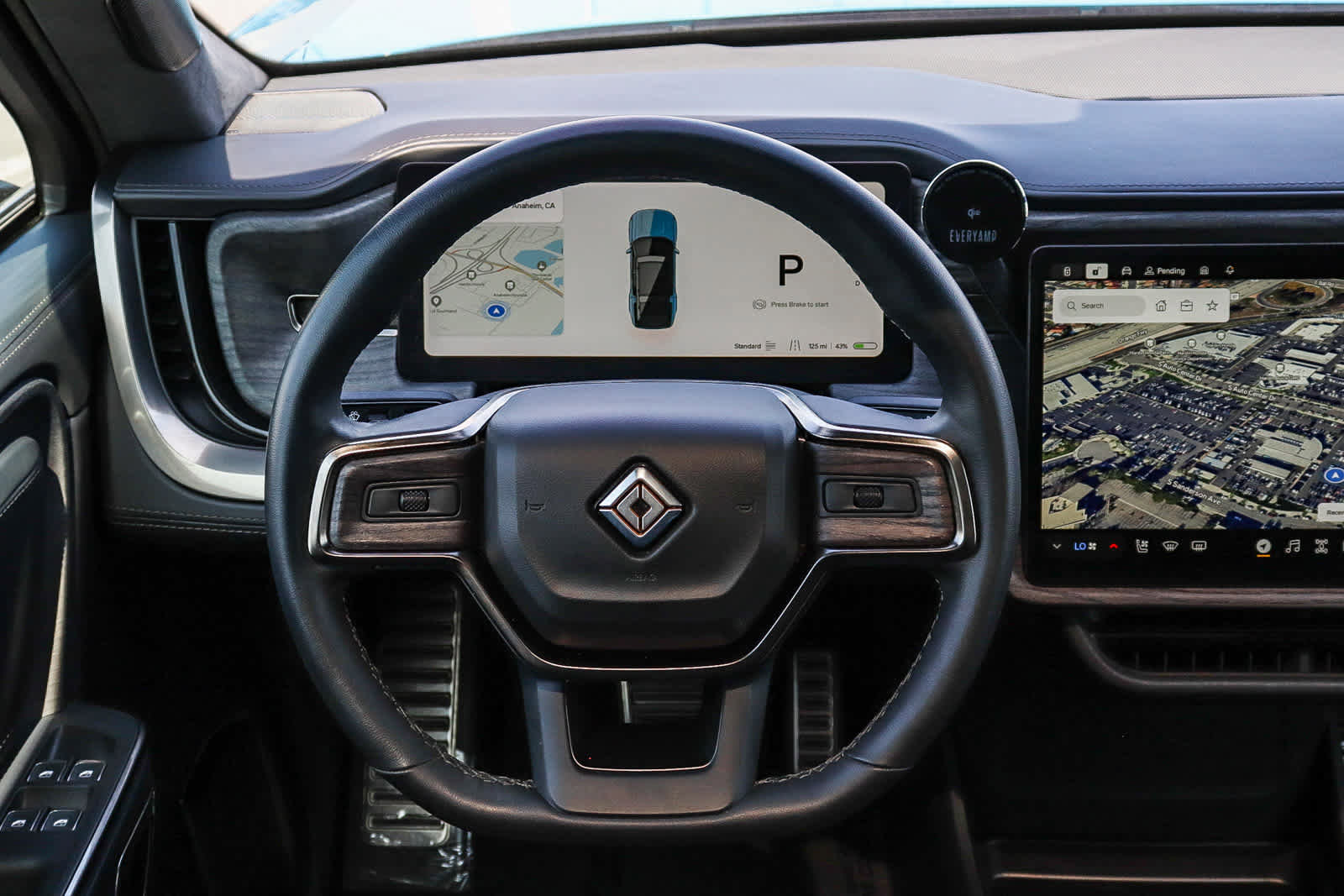 Used 2023 Rivian R1S Adventure image 15