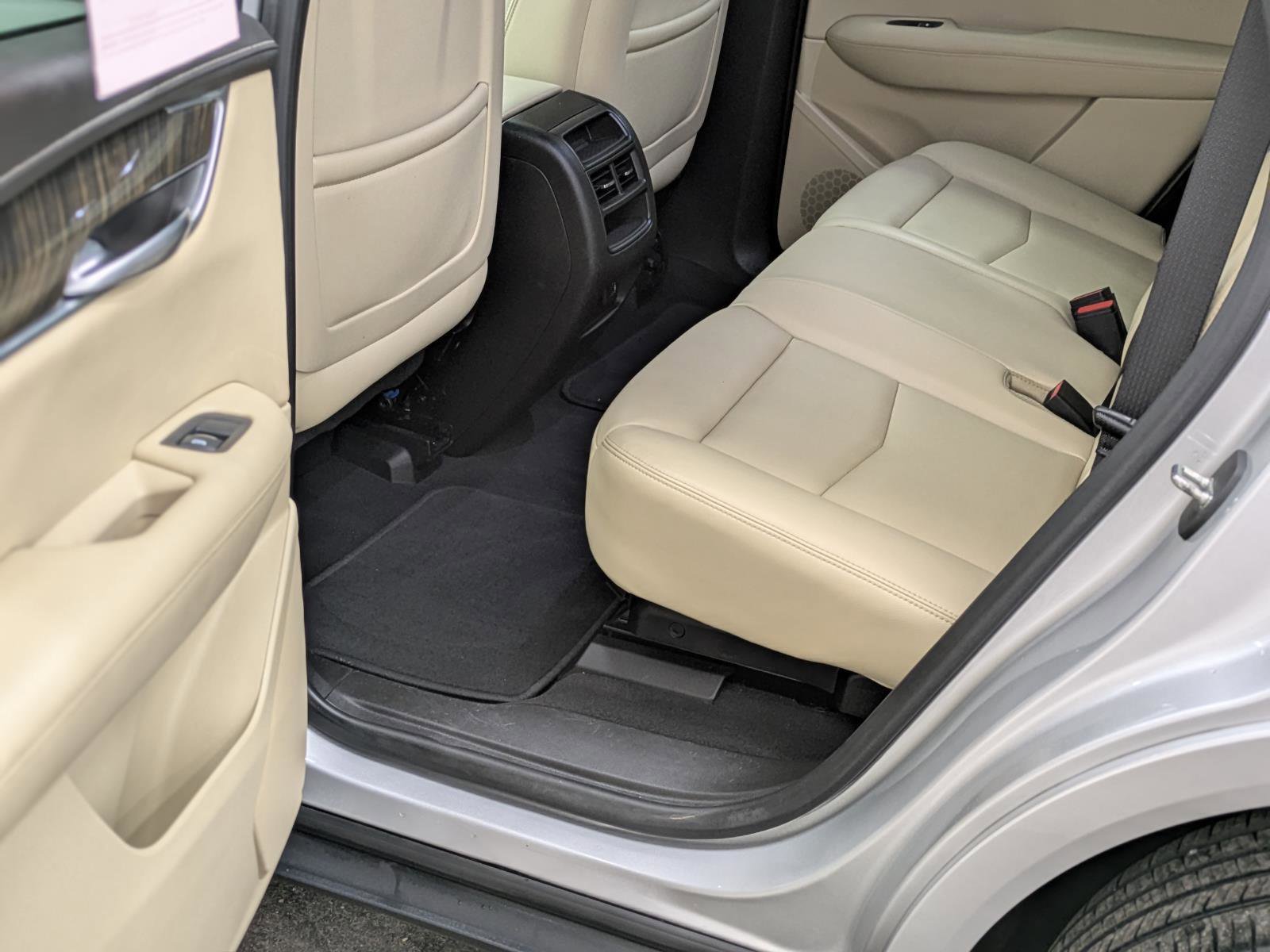 Used 2019 Cadillac XT5 AWD image 20