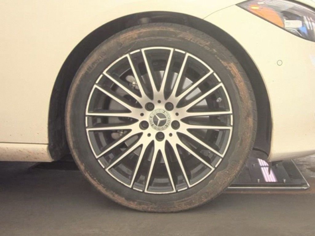 Used 2025 Mercedes-Benz C 300 4MATIC Sedan image 20