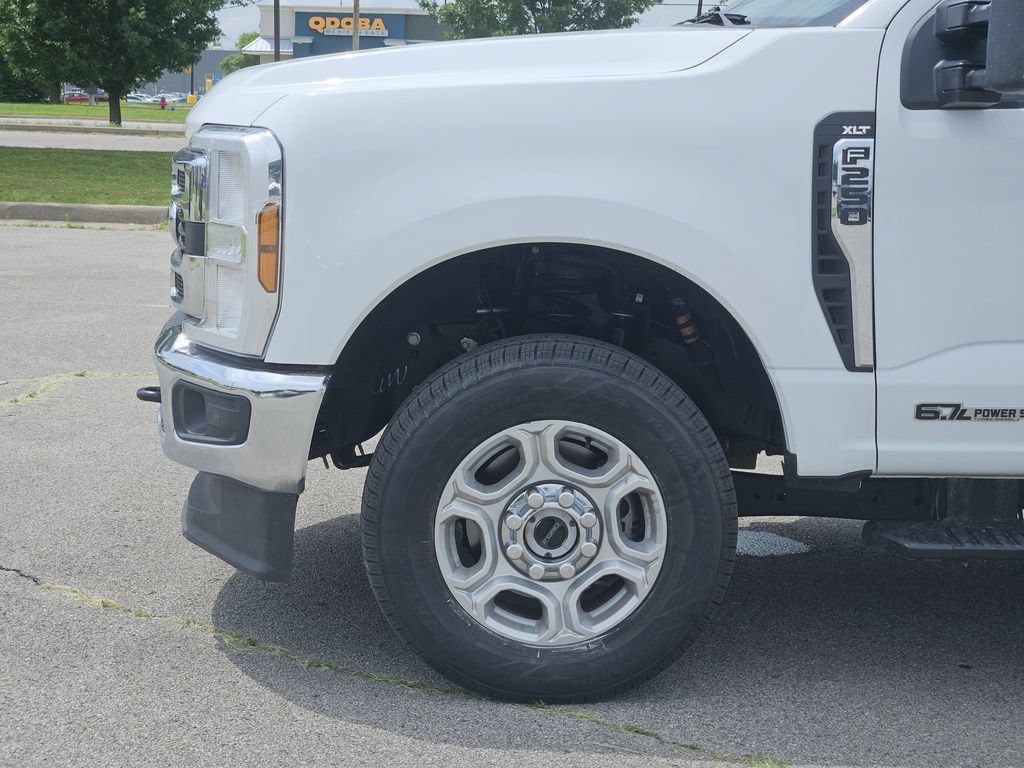 Used 2025 Ford F250 XLT AWD/4WD image 6