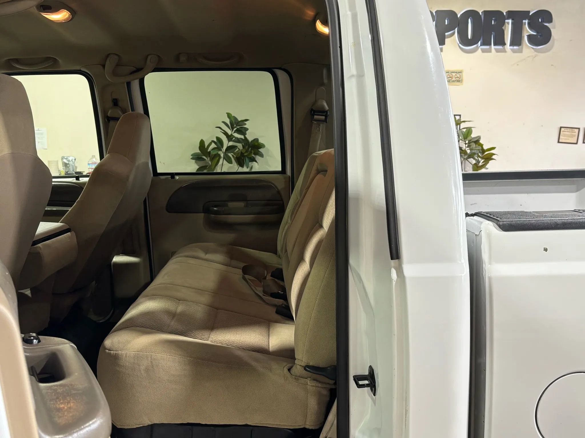 Used 2003 Ford F350 XLT image 10