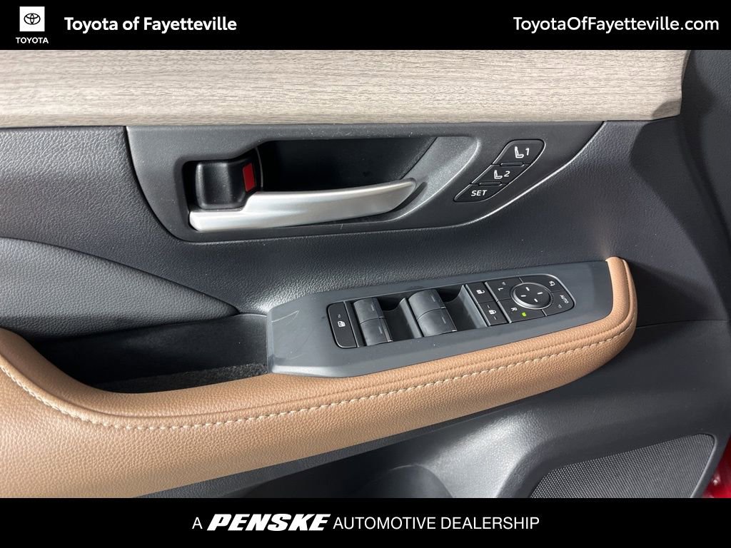 Certified 2026 Toyota Grand Highlander AWD image 27