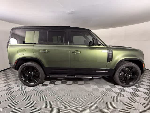 New 2026 Land Rover Defender 110 X-Dynamic SE AWD/4WD image 8