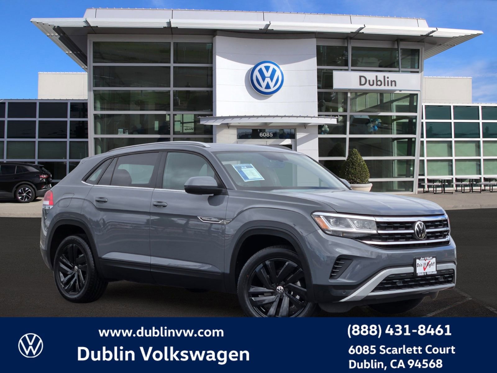 Used 2022 Volkswagen Atlas Cross Sport SE w/ Panoramic Sunroof Package