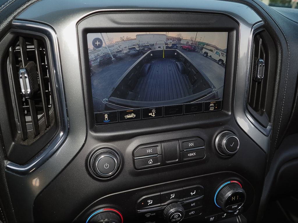 Used 2021 Chevrolet Silverado 2500 LTZ w/ LTZ Convenience Package image 17