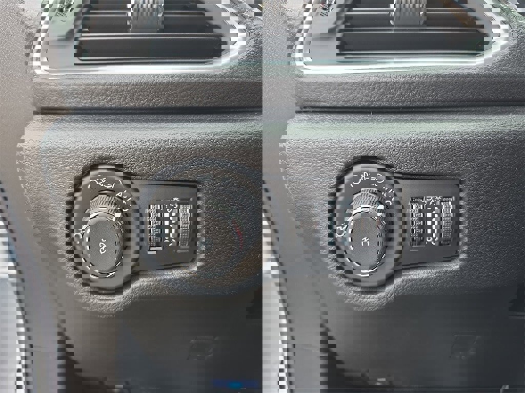 New 2026 Chrysler Pacifica Limited image 29