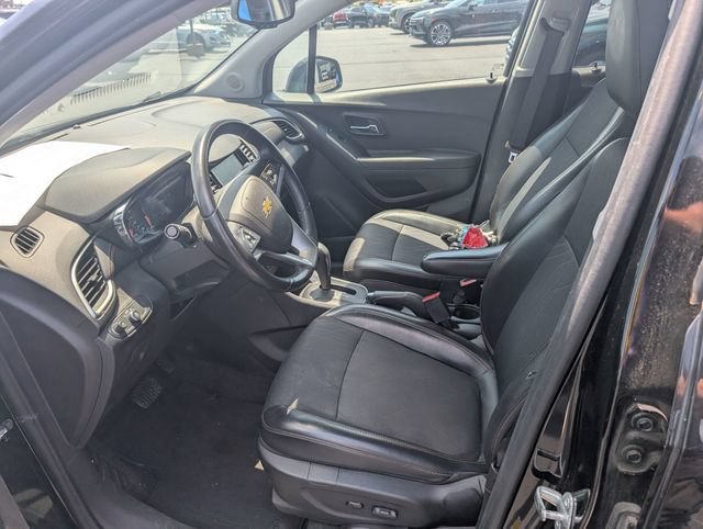 Used 2019 Chevrolet Trax LT w/ LT Convenience Package FWD image 13
