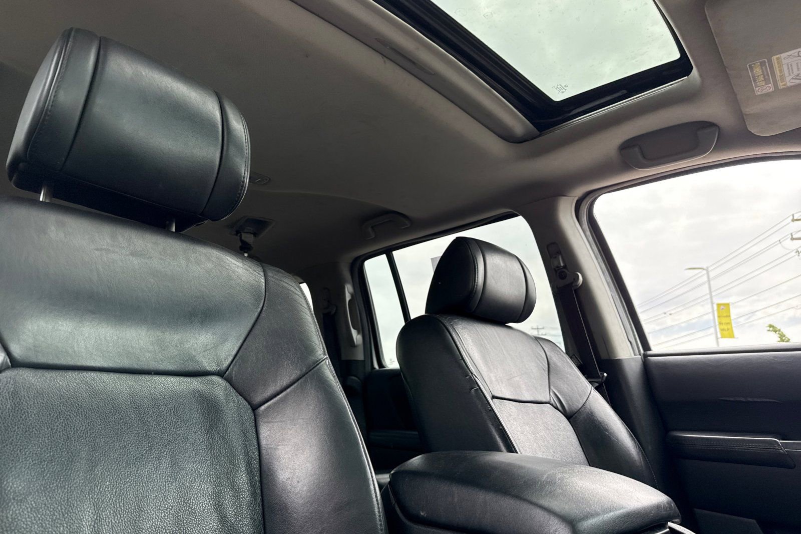 Used 2011 Honda Pilot EX-L image 18