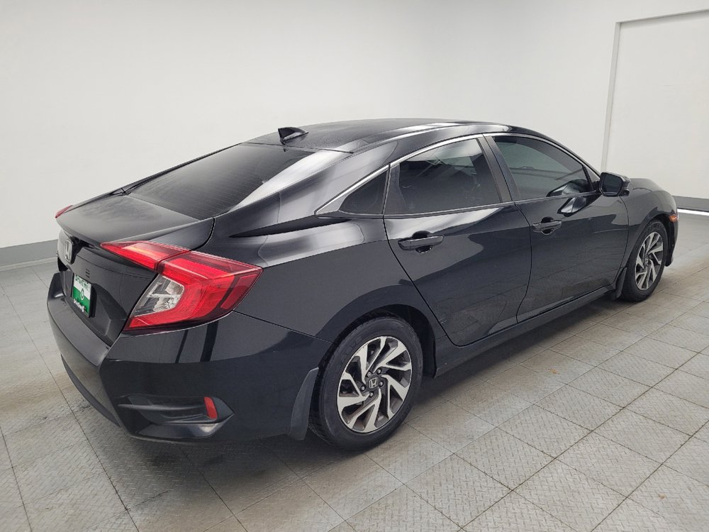 Used 2018 Honda Civic EX image 9