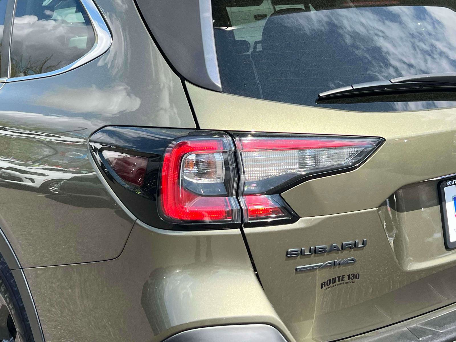 Used 2020 Subaru Outback Onyx Edition XT AWD/4WD image 8