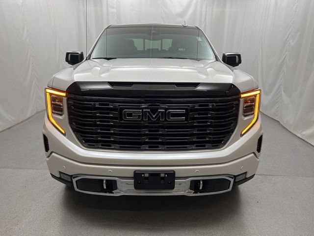 Used 2025 GMC Sierra 1500 Denali Ultimate AWD/4WD image 3