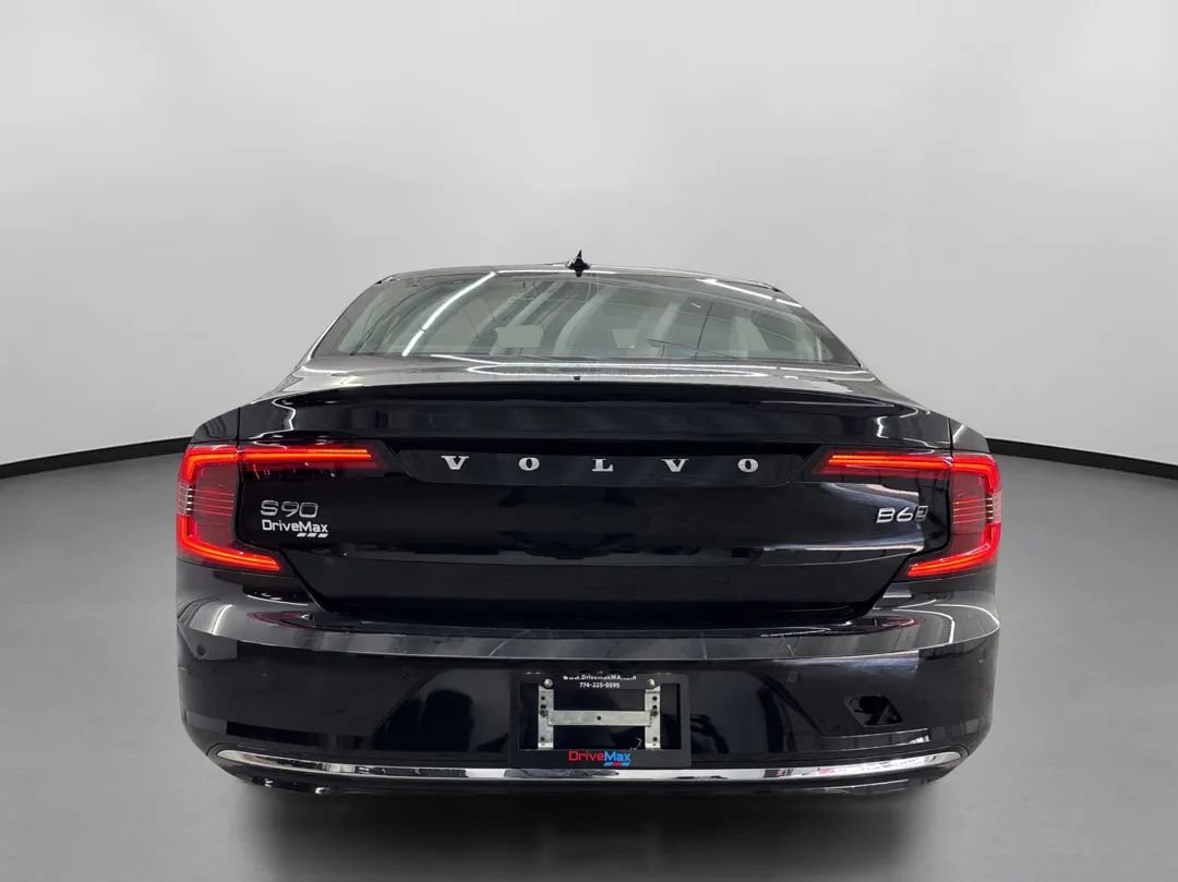 Used 2024 Volvo S90 B6 Plus AWD/4WD image 8