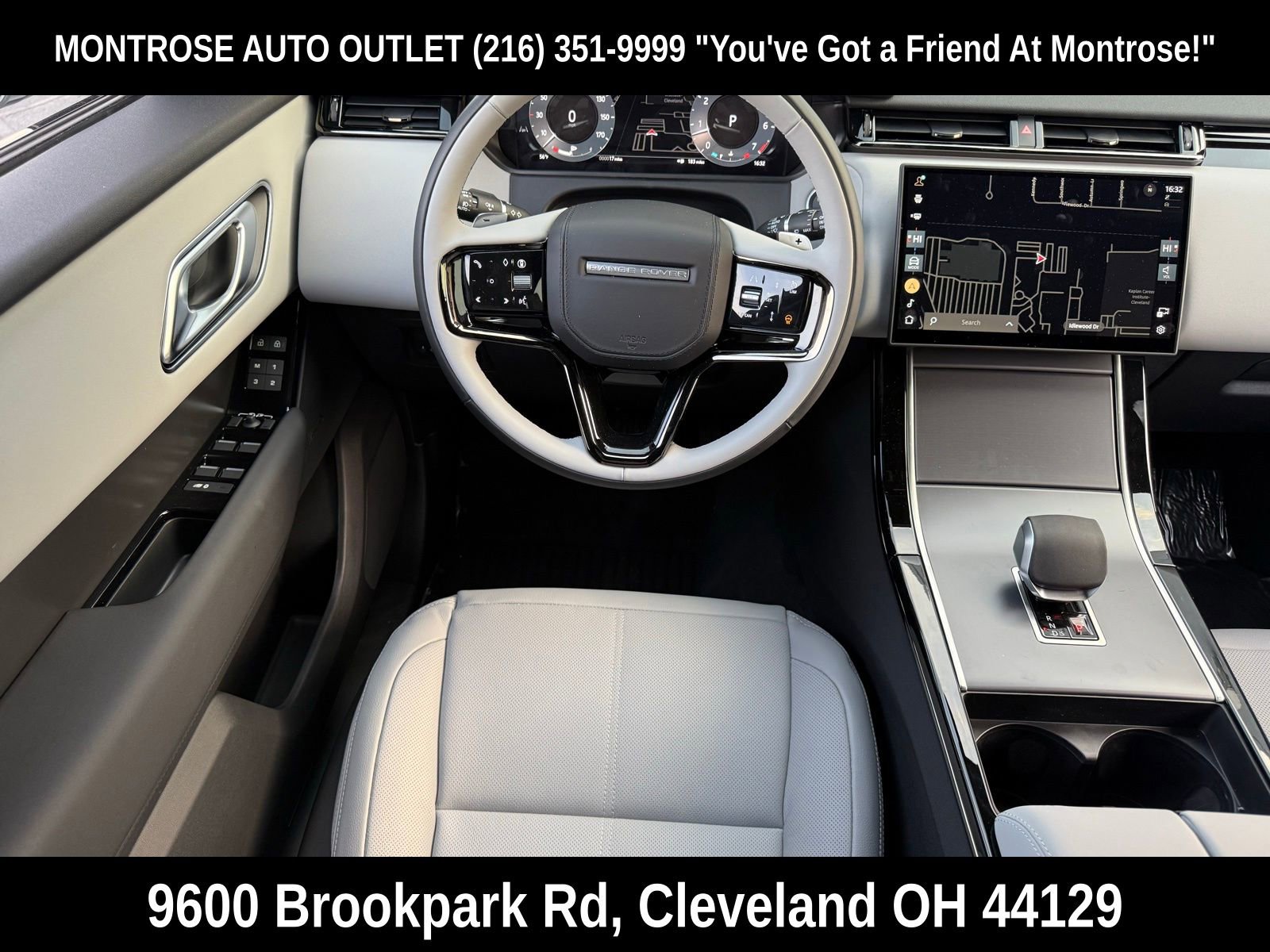 New 2026 Land Rover Range Rover Velar Dynamic SE image 26