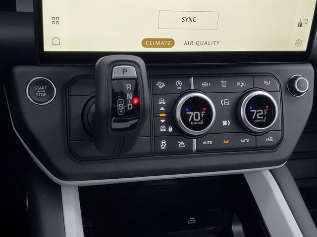 New 2026 Land Rover Defender 110 X-Dynamic SE AWD/4WD image 30