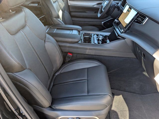 New 2026 Jeep Grand Wagoneer Limited image 28
