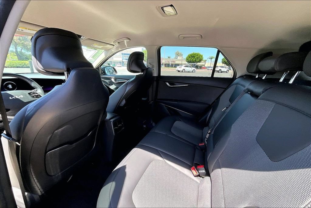 Used 2024 Kia Niro Wind FWD image 16