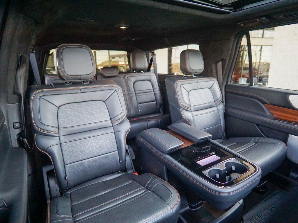 Used 2023 Lincoln Navigator L Black Label AWD/4WD image 38