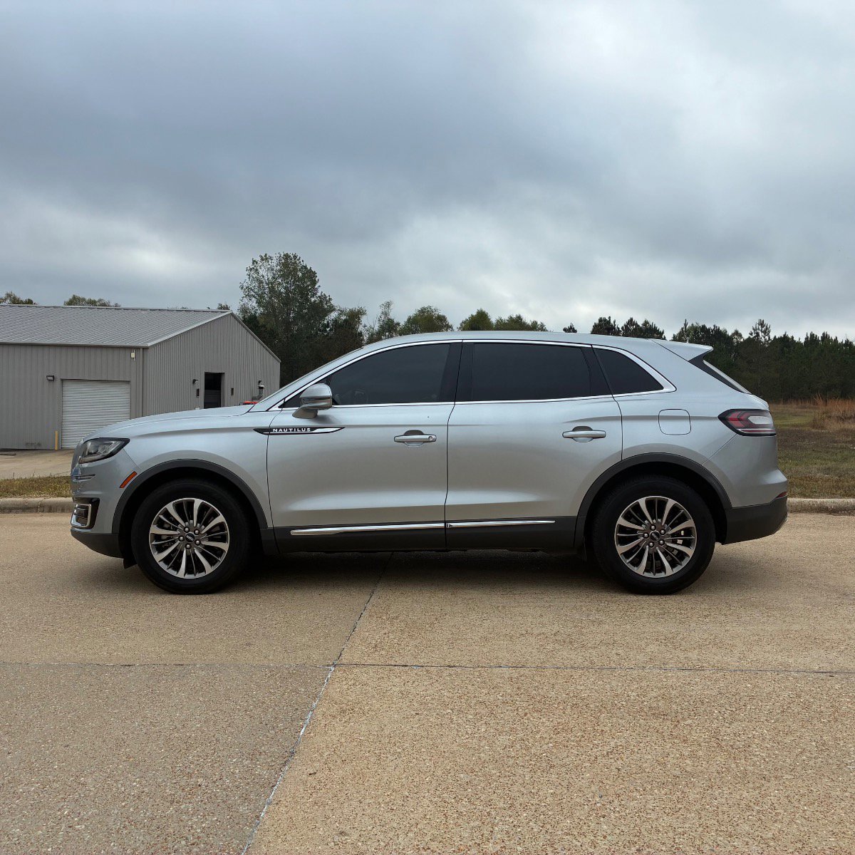Used 2020 Lincoln Nautilus FWD w/ Equipment Group 101A image 8