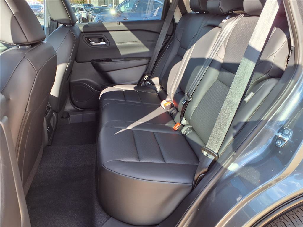 New 2026 Nissan Rogue SV image 7