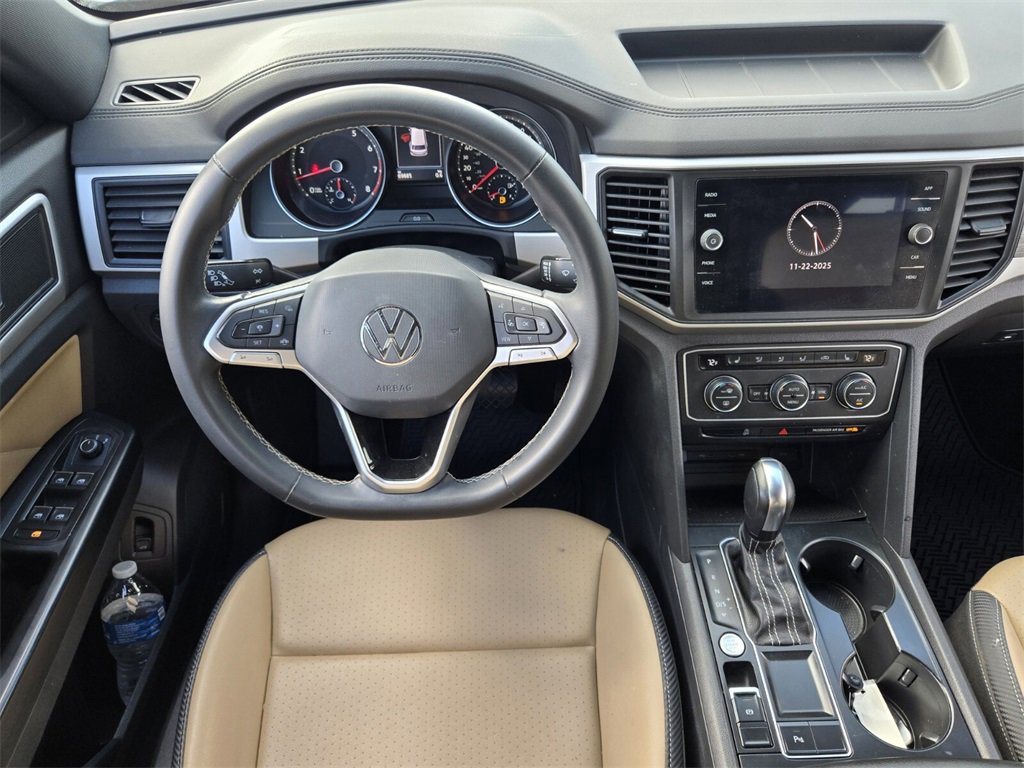 Used 2021 Volkswagen Atlas Cross Sport SE w/ Panoramic Sunroof Package image 14